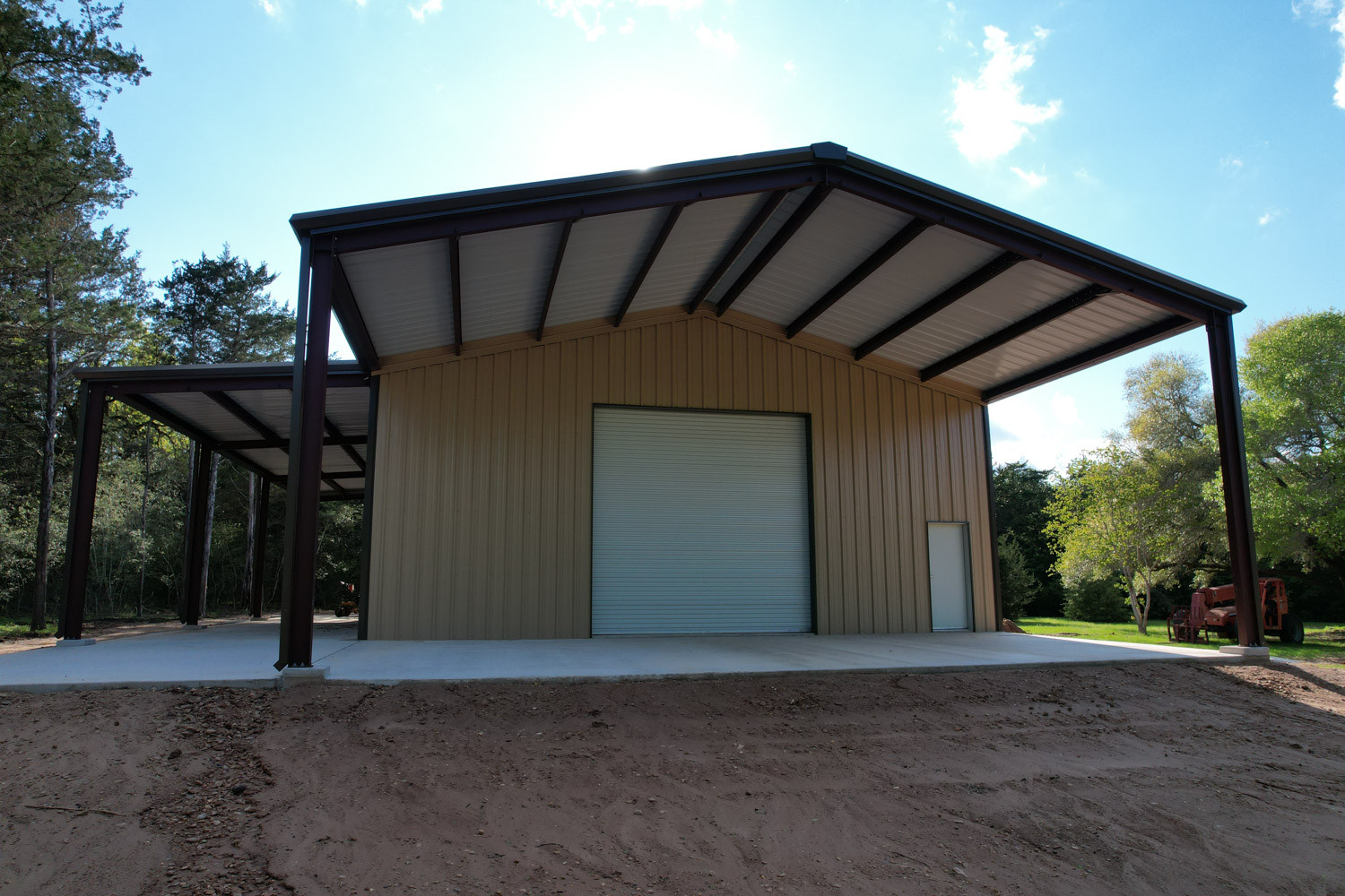 Frelsburg, TX - brown metal building construction 6 - Muleshoe Buildings