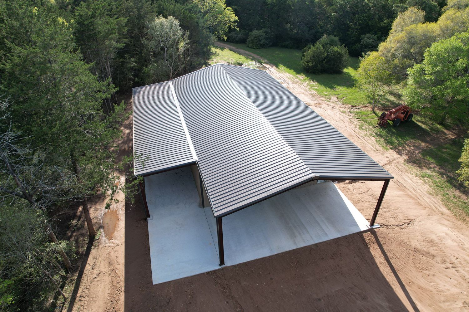 Muleshoe_Frelsburg-TX_metal-building-construction-04